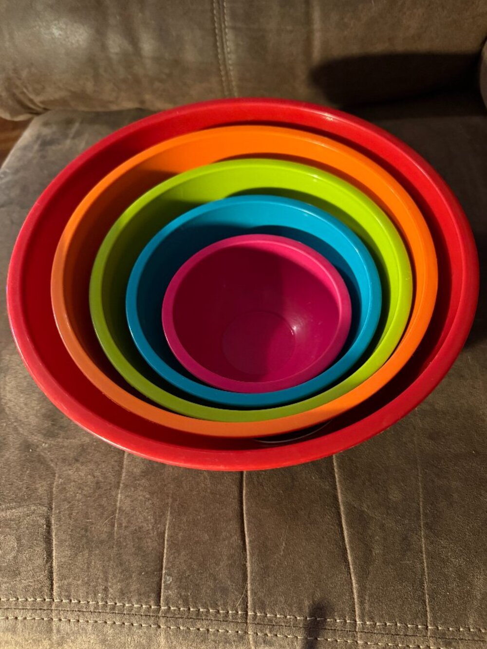 Set of 5 Nesting Rainbow Colored Melamine Mixing/Serving Bowls (005)